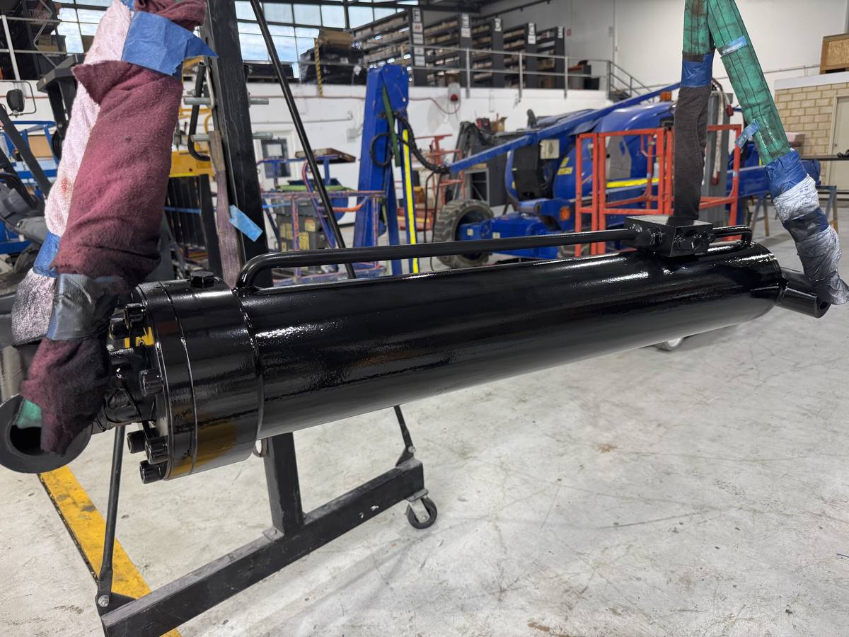 Hydraulic cylinder removed for assessment