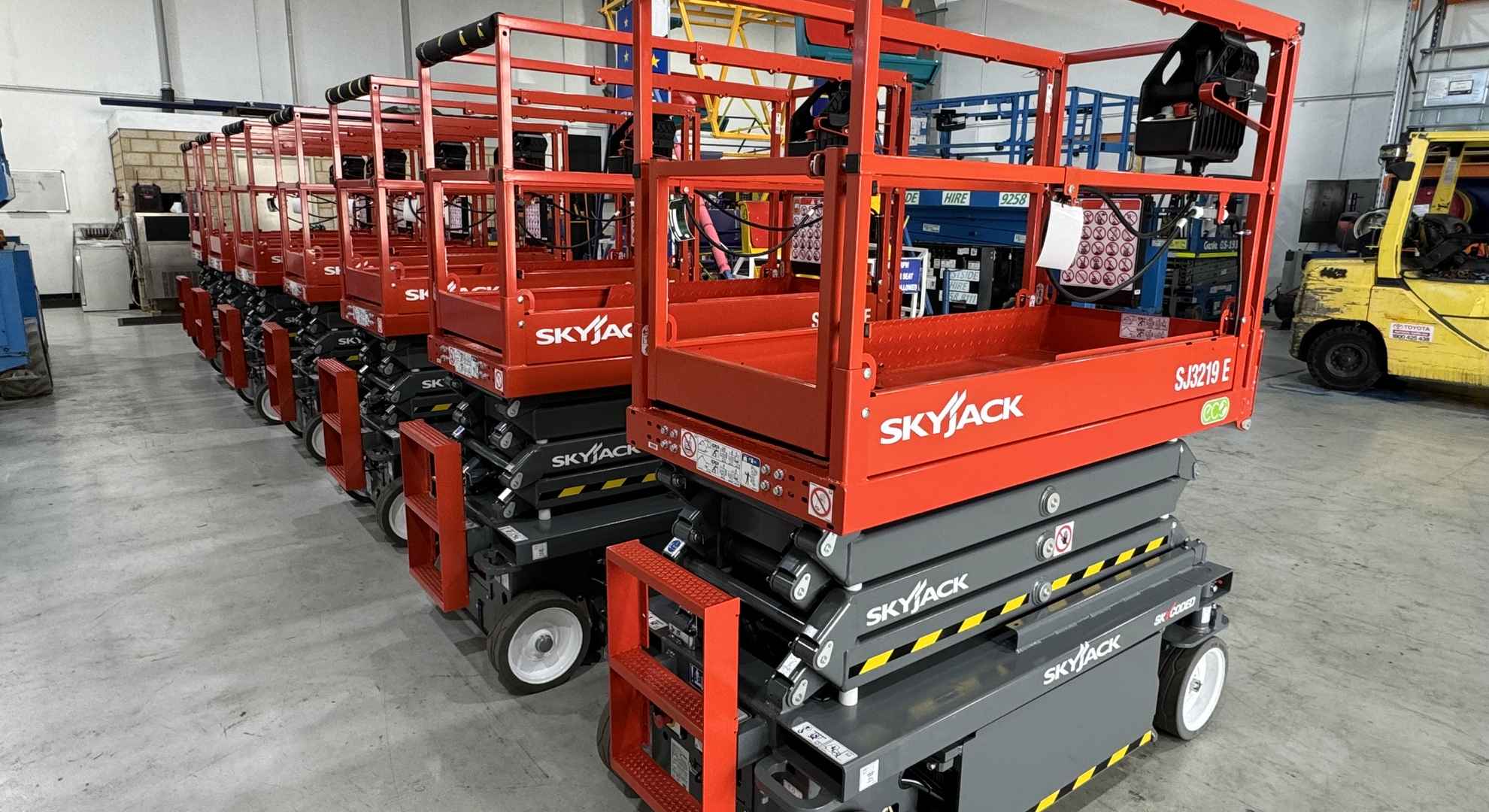 New scissor lifts at APS